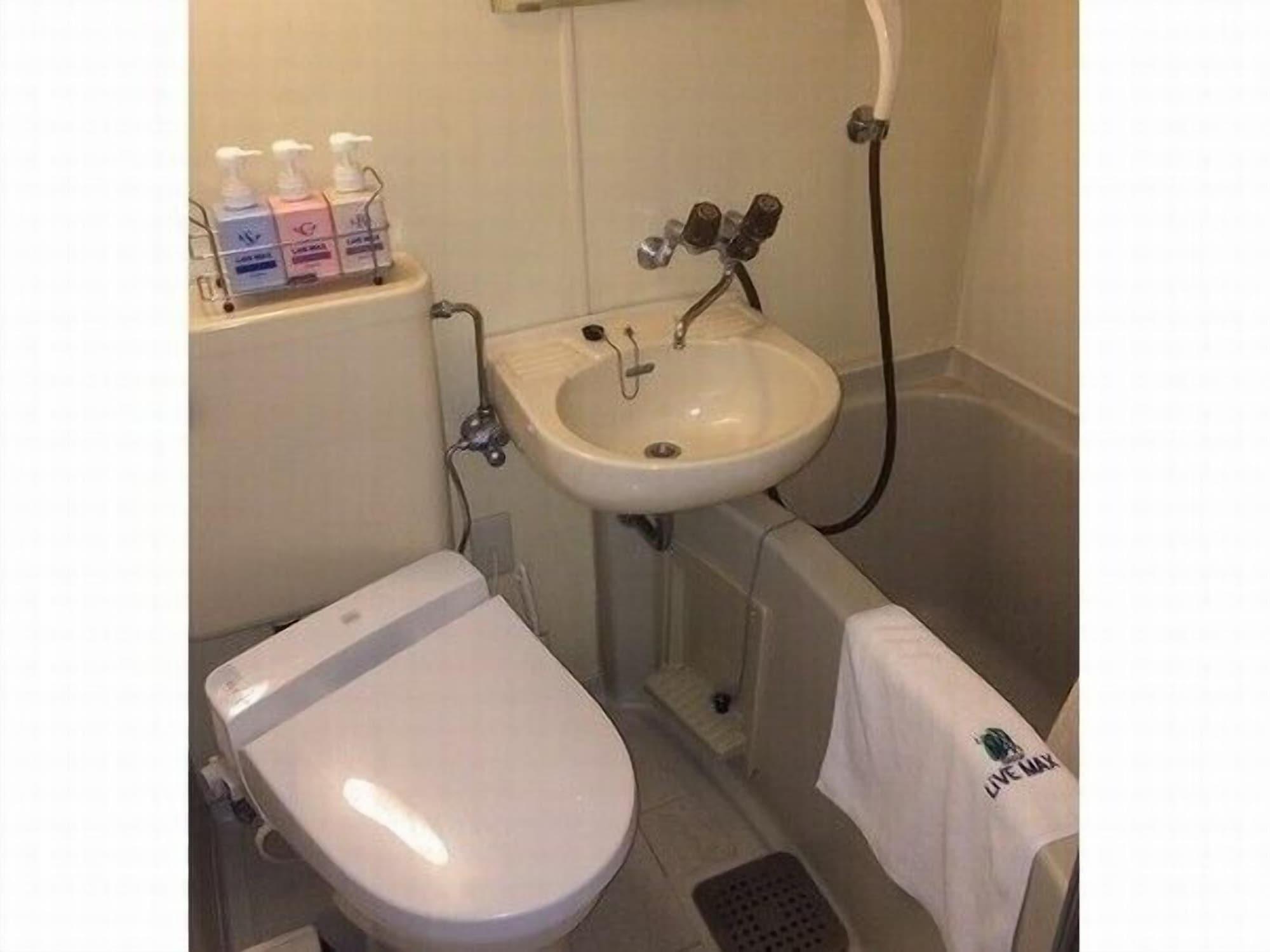Hotel Livemax Budget Kawasaki Ekimae Exterior photo